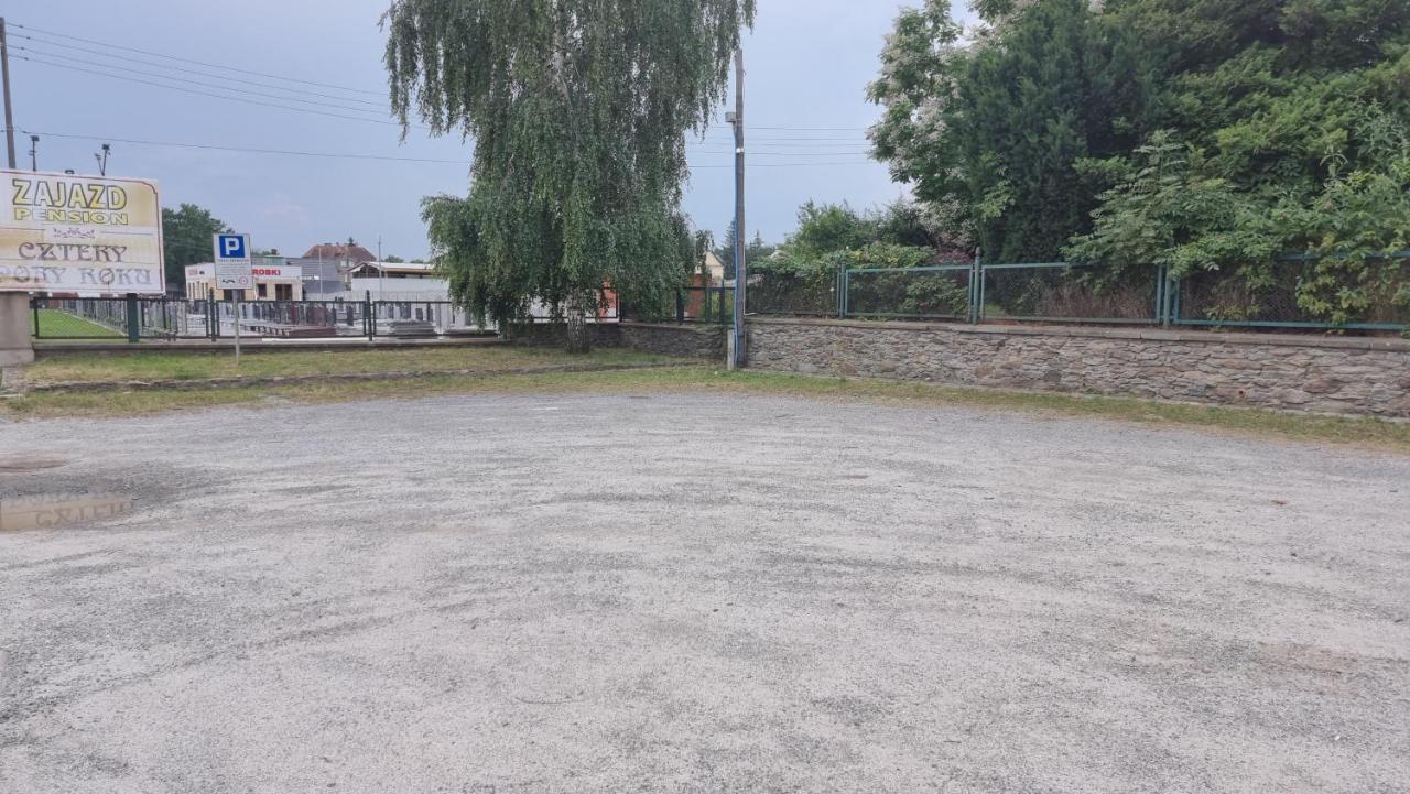 Villa Kliche Przerzeczyn-Zdroj エクステリア 写真