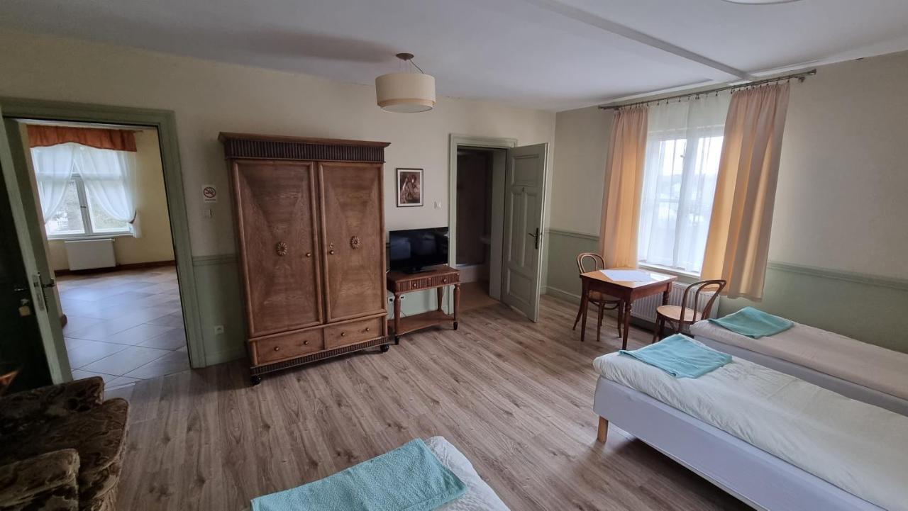 Villa Kliche Przerzeczyn-Zdroj エクステリア 写真