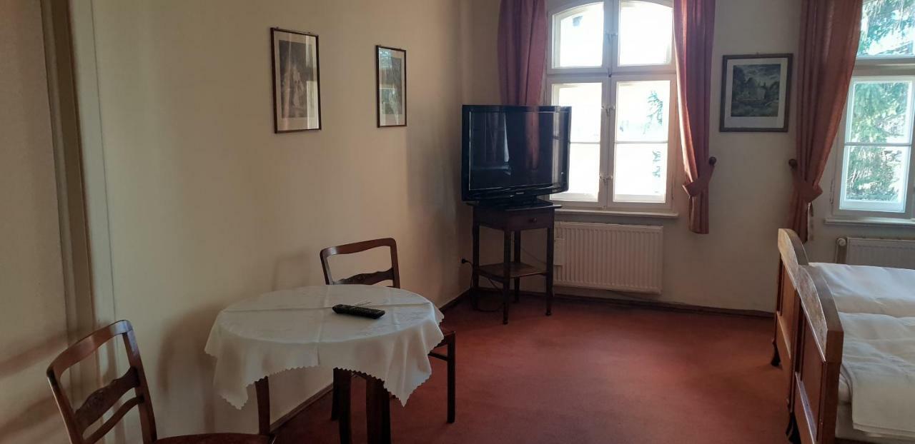 Villa Kliche Przerzeczyn-Zdroj エクステリア 写真